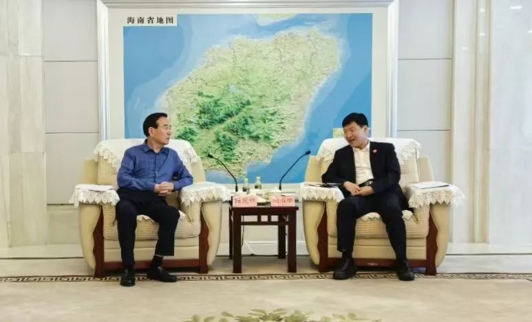 海南省長(zhǎng)劉小明會(huì)見(jiàn)魯麗集團(tuán)董事長(zhǎng)薛茂林